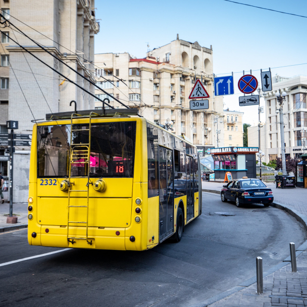 У Києві створили карту, що показує відстань від зупинок до укриттів