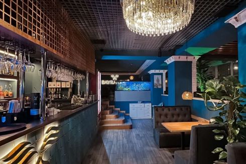 На Саксаганского открыли ресторан турецкой кухни Bayraktar