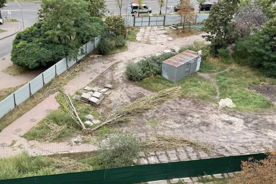Забудовник проводив незаконні роботи в одному зі скверів Києва, &mdash; активісти