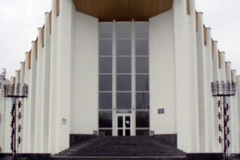 Центральний палац одружень у Києві пошкоджено ракетною атакою: урочисті реєстрації перенесли