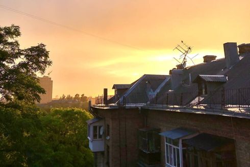 Лучшее за неделю: Как киевлянка реставрирует сталинку 1957 года и как это жить в таунхаусе в пригороде