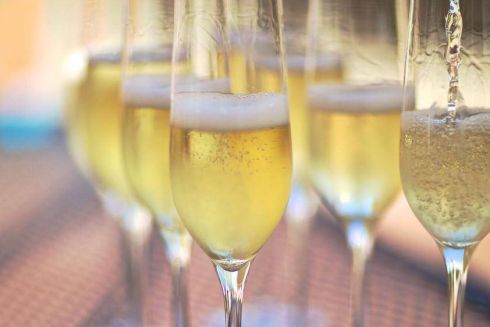 Алекс Купер пообіцяв напоїти ігристим учасників ЛГБТ-прайду в Одесі