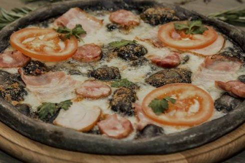 7 рецептів піци з різних країн, які легко приготувати вдома