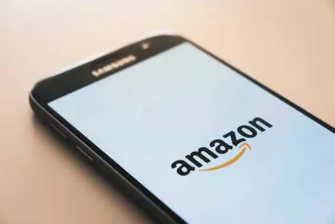 Онлайн-замовлення в нових магазинах Amazon видаватимуть роботи