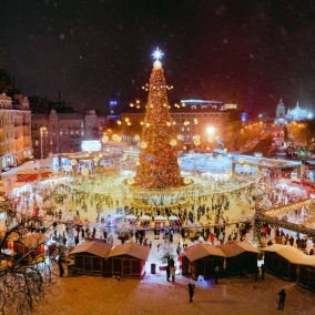 Новорічні вихідні: Гід святковими містечками Києва