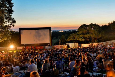 У Протасовому Яру стартує сезон кінопоказів просто неба