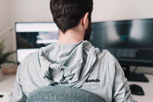 Киево-Могилянская академия запускает IT-курсы для украинских ветеранов с инвалидностью