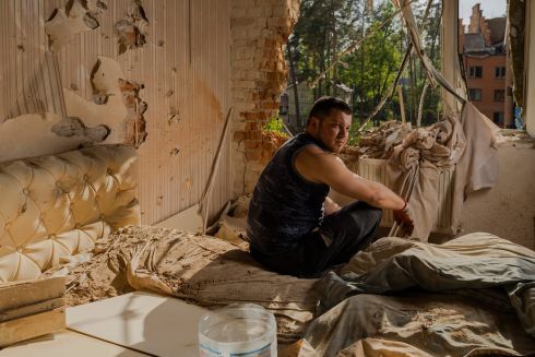 Фото разрушенного дома в Ирпене стало одним из лучших на конкурсе Sony World Photography Awards