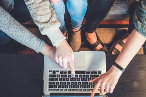 Coursera, онлайн театр і віртуальні подорожі: 16 ідей для карантину