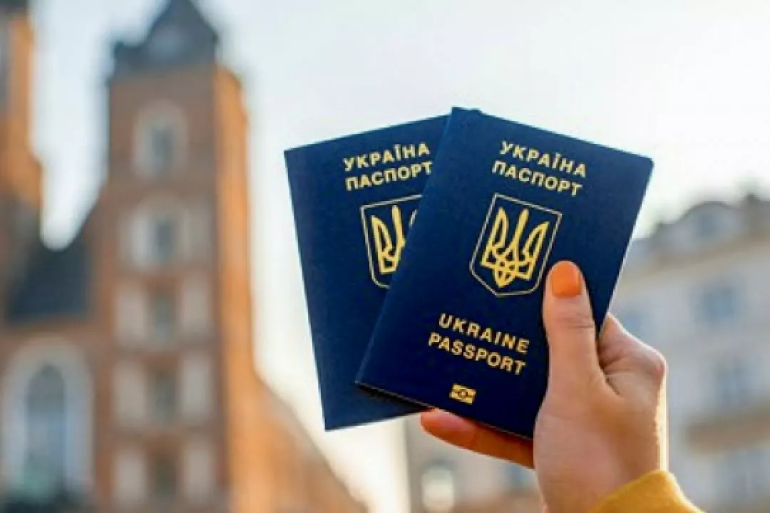 Український закордонний паспорт піднявся у міжнародному рейтингу &laquo;мобільності&raquo;