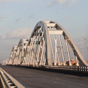 Фото. На Дарницком мосту возобновили строительство съездов