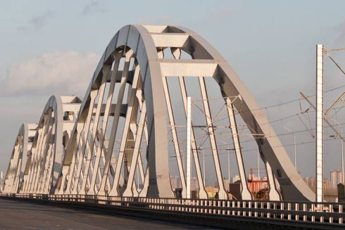 Дарницький міст обіцяють добудувати до кінця цього року