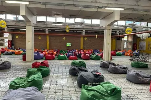 Starlink-хаб, детская зона, фуд-корт: Как выглядит &ldquo;Містечко незламності&rdquo; на &laquo;Дарынке&raquo;