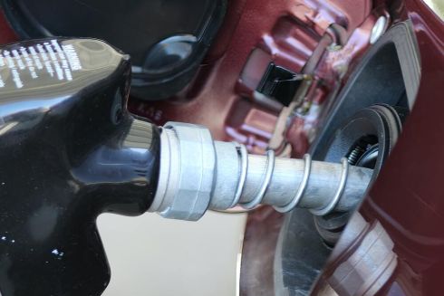 У Києві почали штрафувати заправки за завищені ціни на пальне