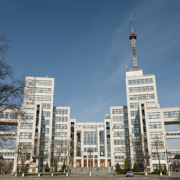 Архітекторка 13 років готувала путівник Харковом. Він вийшов, коли її улюблені будівлі зруйнували