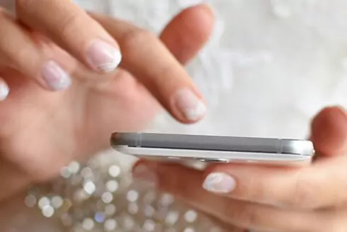 Жениться без бумажного паспорта: в органах ГРАГС заработал шеринг документов в &laquo;Дія&raquo;