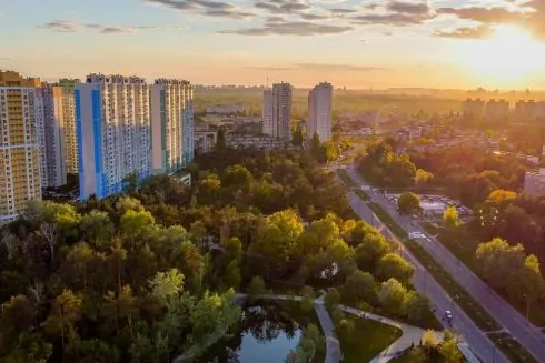 Сколько власти Киева планируют потратить на жилье для переселенцев