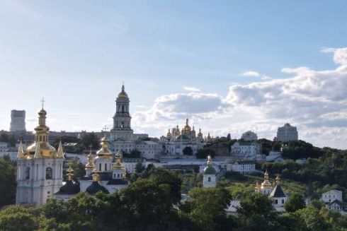 Київрада виділила земельні ділянки для зелених зон, закладів освіти та історико-культурного заповідника