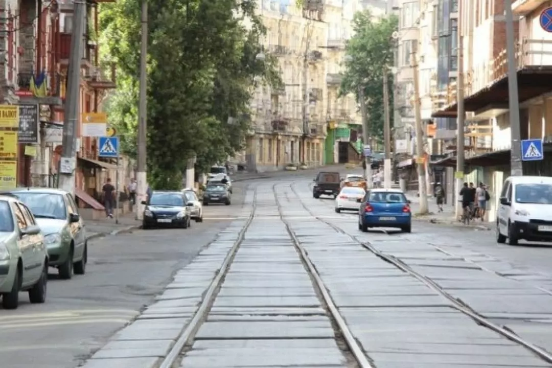 Столичную улицу Дмитриевскую отремонтируют в следующем году