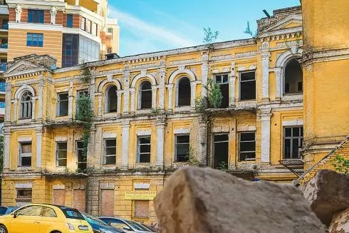 С дома Сикорского сняли арест. Это позволит начать восстановление здания