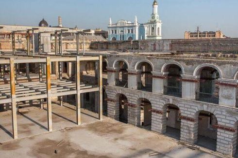 Власти Киева не хотят отдавать Гостиный двор Минкульту: что сейчас происходит