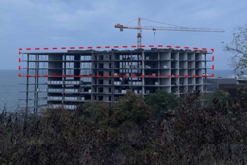 Одесити вимагають знести надбудову, що закрила вид на море — петиція