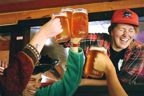 Инструкция в гифках: что делать, если вы не любите День святого Валентина