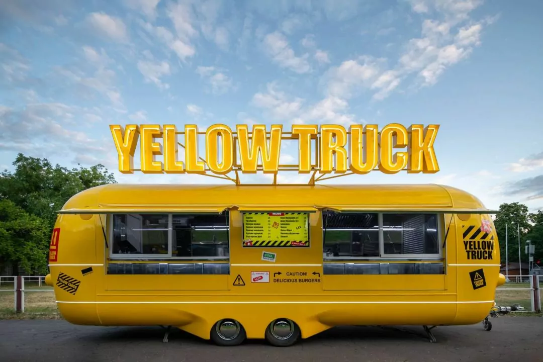 Ресторатор Діма Заходякін запустив новий проект Yellow Truck
