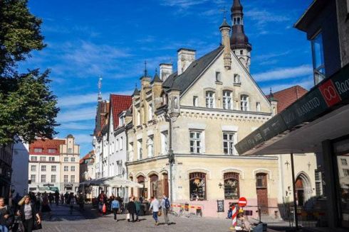 Де пити, їсти та розважатись у Таллінні