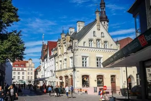 Де пити, їсти та розважатись у Таллінні