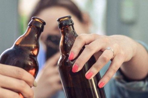 Дима Борисов открыл на Майдане бар, где все по 19 гривен