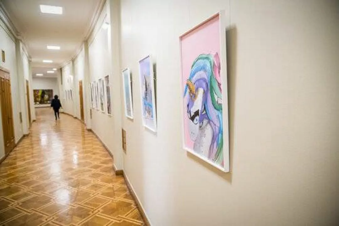 У Міністерстві закордонних справ України відкрили виставку сучасного мистецтва