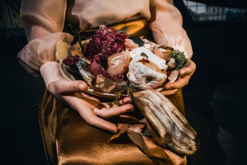 «Агенти змін» создали фотопроект из мусора на Житнем рынке