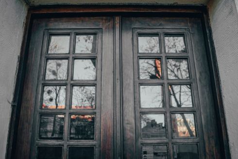 У Львові відновили історичні браму на вулиці Тимошенків: фото