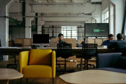 В Izone открылся коворкинг