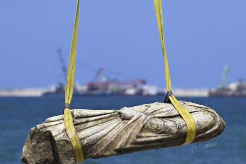 Єгипет підняв з затонулого міста статуї, яким 2 тисячі років