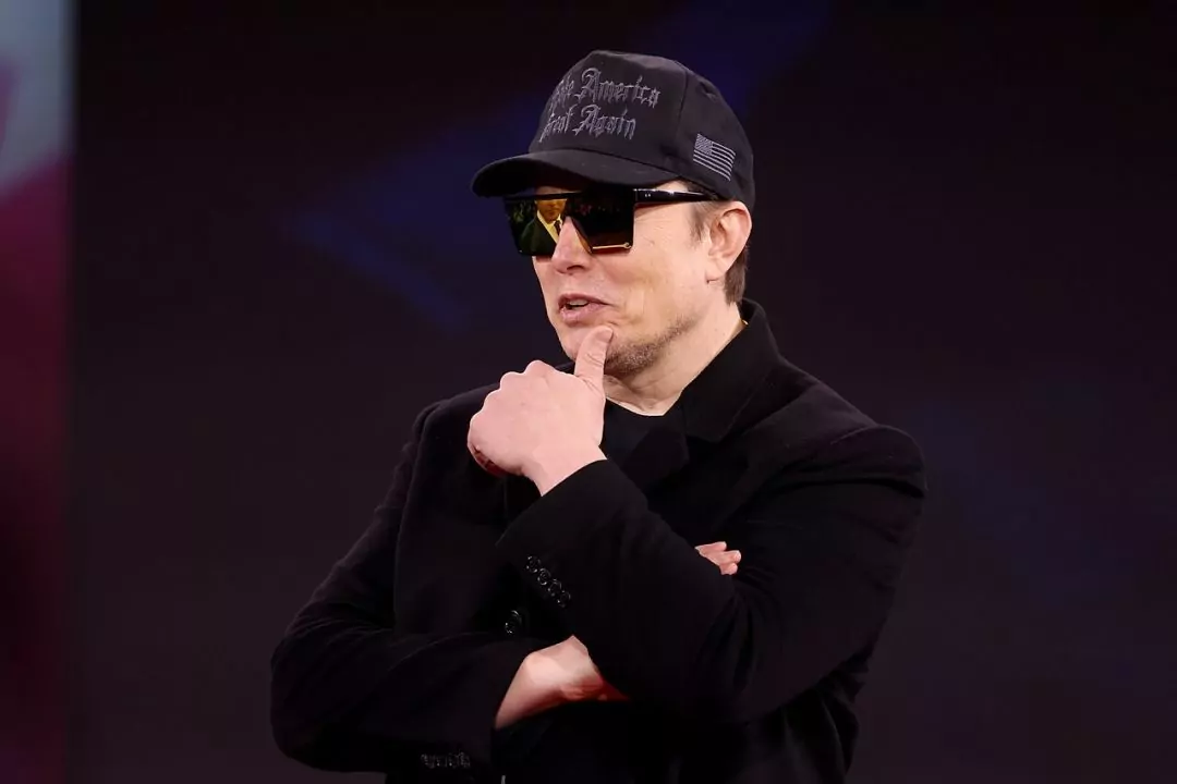 Нейромережа Ілона Маска більше не зможе &laquo;роздягати&raquo; людей в X