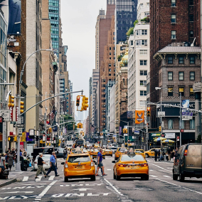 В Нью-Йорке ввели «налог на пробки». Что он предусматривает