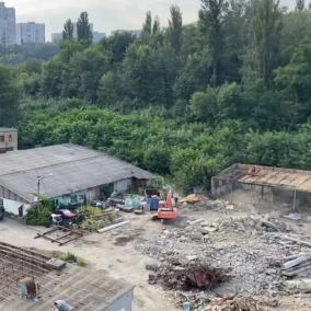 Будівництво ЖК біля Солом'янського парку зобов'язали зупинити