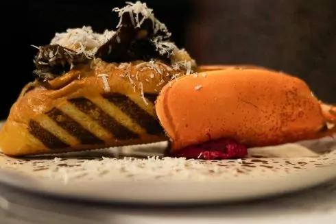 Напротив костела Святого Николая открылся ресторан Food Couture