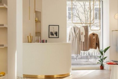 Дивіться, як шоурум українського бренда Vika Adamska відновили після ракетного обстрілу у Харкові