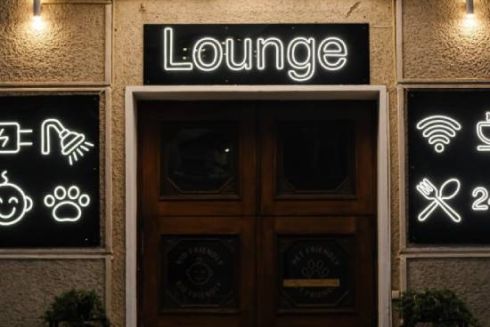 Дивіться, як оновили лаунж на Центральному залізничному вокзалі: фото