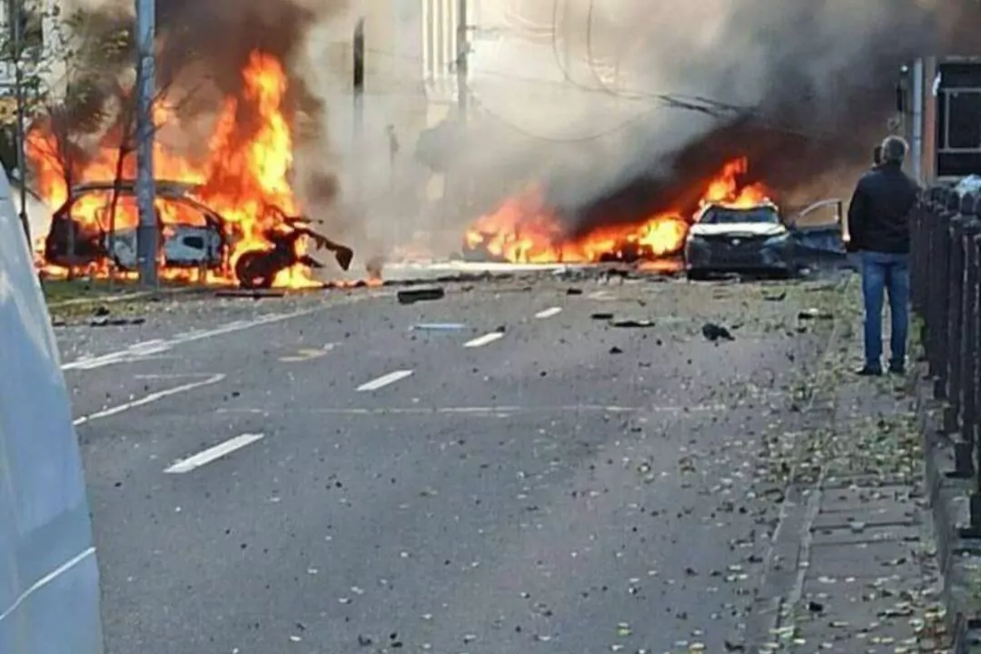 Вибухи у Києві: Внаслідок обстрілу є загиблі