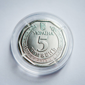 В Украине вводят в оборот монету 5 гривен