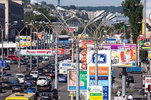 Было/стало: Пушкинскую начали очищать от незаконной рекламы