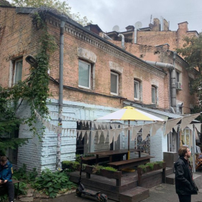 Над історичним флігелем в центрі Києва хочуть звести надбудову