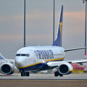 Ryanair анонсував розпродаж квитків від €0,99 на польоти у липні-серпні