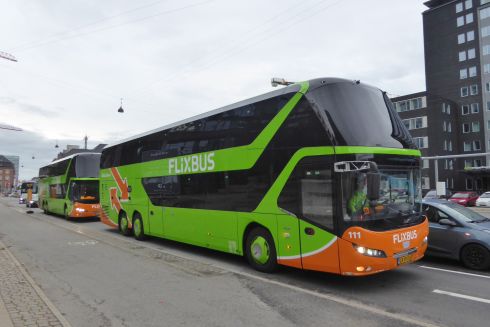 FlixBus запускает прямой рейс из Киева в аэропорт Варшава-Модлин