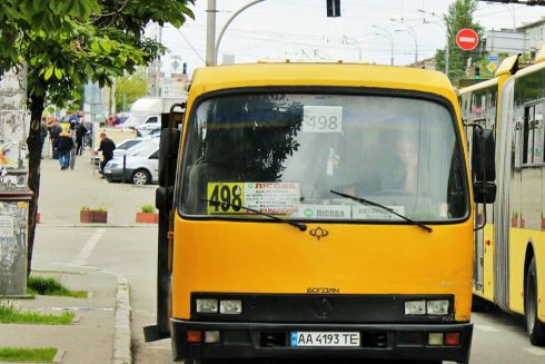 Киев расторг 20 договоров на перевозку в частных маршрутках