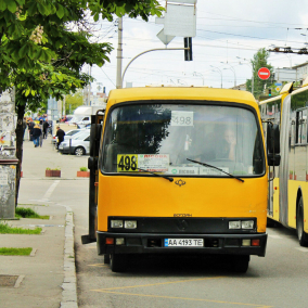 Киев расторг 20 договоров на перевозку в частных маршрутках